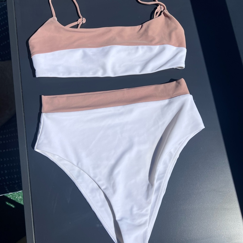House of Harlow 1960 White and Tan Bikini